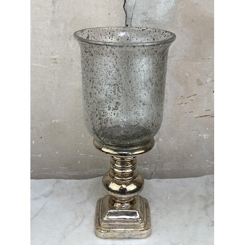 469 - LUSTRE FINISHED CANDLE URN