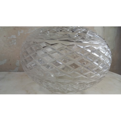 901 - LARGE TYRONE CRYSTAL LAMP SHADE