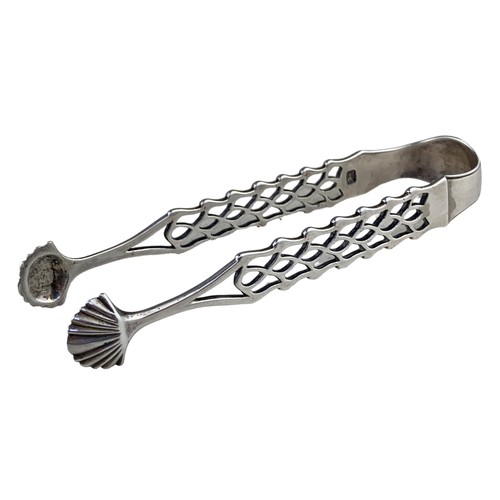 571 - PAIR OF ORNATE SILVER SUGAR TONGS (44,1gms)