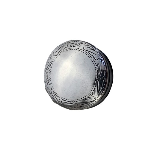 575 - SILVER CIRCULAR PILL BOX