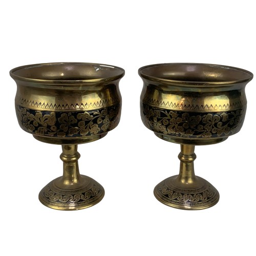 188 - PAIR OF HEAVY BRASS WITH SHAMROCK MOTTIFS  5