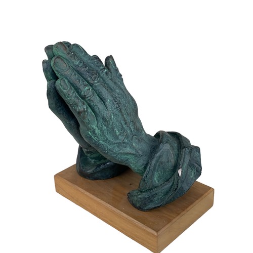 447 - BRONZED PRAYING HANDS 10