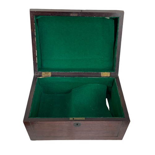 468 - AN ANTIQUE MAHOGANY BOX WITH BRASS INLAY