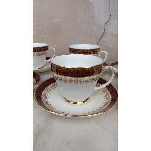 49 - DUCHESS TEA SERVICE