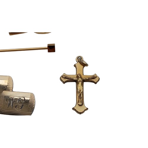 259 - A LOT TO INCLUDE A CRUCIFIX CROSS ,3 BROOCHAND PAIR OF 9ct ON SILVER CUFFLINKSG