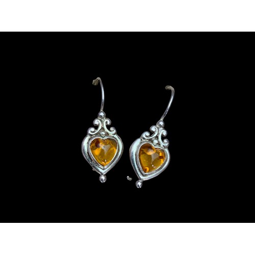 301 - A PAIR OF SLVER AMBER SET EARRINGS