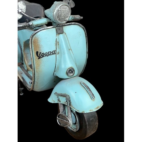 373 - A VINTAGE VASPA ORNAMENTAL COLLECTORS MOTORBIKE (BLUE/BLACK)