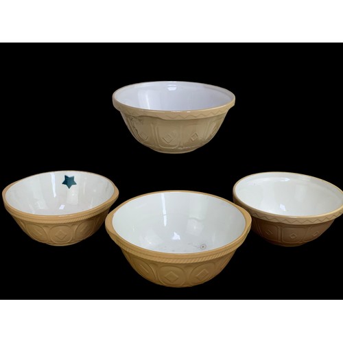 377 - 4 MIXED VINTAGE BAKING BOWLS