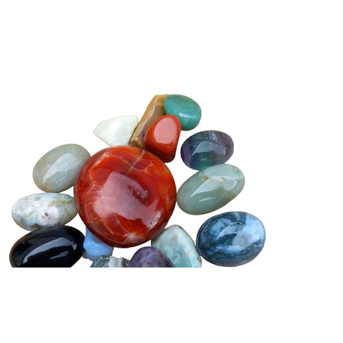 163 - A COLLECTION OF NATURAL STONES