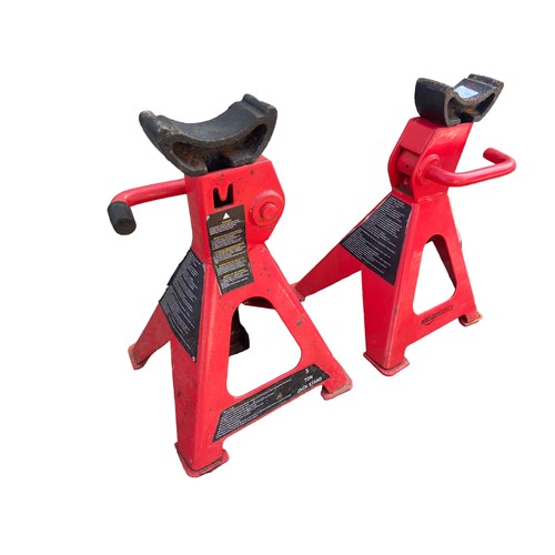 88 - A PAIR OF AXILE STANDS