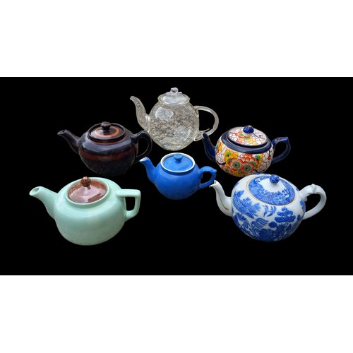 104 - A LOT OF 6 MIXED TEAPOTS