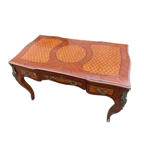 664 - A VERY NICE ORMULU MOUNT INLAID DESK ON CAB LEG 50X27X32