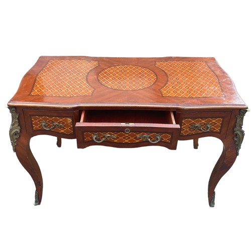 664 - A VERY NICE ORMULU MOUNT INLAID DESK ON CAB LEG 50X27X32