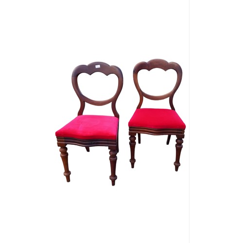 40 - A PAIR OF VERY NICE VICTORIAN BALLOON BACK CHAIRS