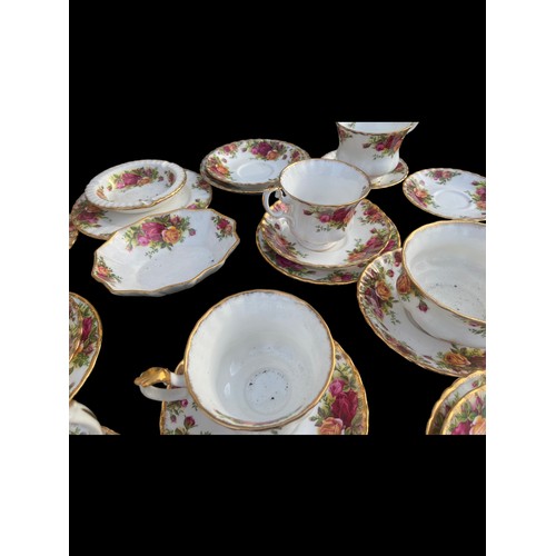 124 - 29 PIECE LOT OF OLD COUNTRY ROSE BY ROYAL LABERT