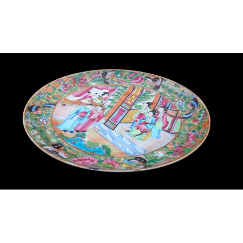 274 - A HANDPAINTED ORIENTAL PLATE