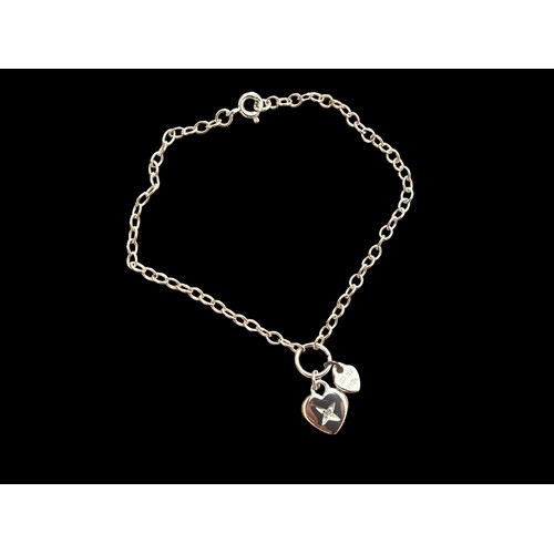 315 - A SILVER DOUBLE HEART PENDANT BRACELET