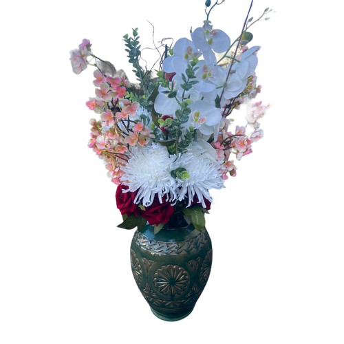 333 - QUALITY POTTERY VASE WITH ARTIFICIAL FLOWERS