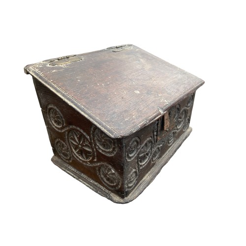 826 - LATE 18TH CENTURY OAK BIBLE BOX 13 x 9 x 9