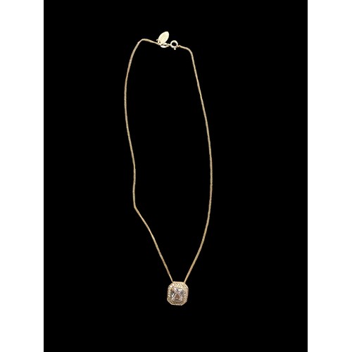 765 - A STUNNING SIMPLY SILVER BY JON RICHARDS PENDANT ON A SILVER CHAIN