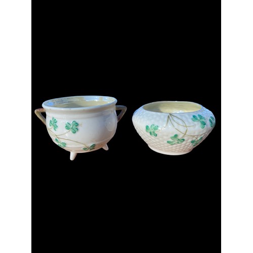 849 - A BELLEEK CAULDRON AND SHAMROCK POT