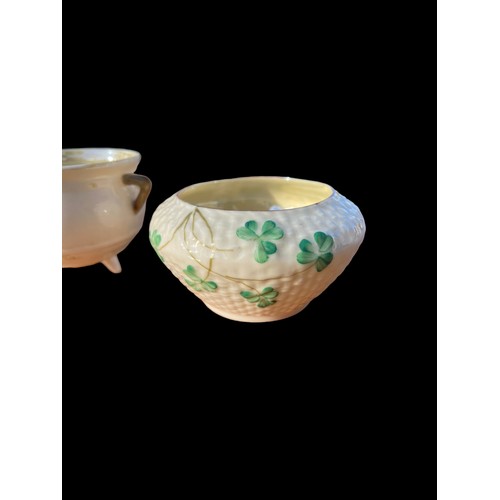 849 - A BELLEEK CAULDRON AND SHAMROCK POT