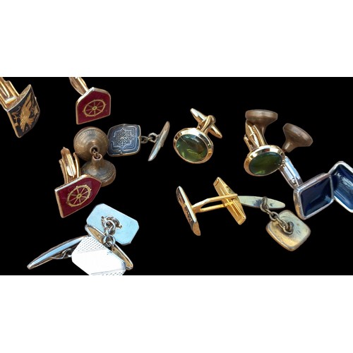 785 - 10 SETS OF VINTAGE CUFFLINKS