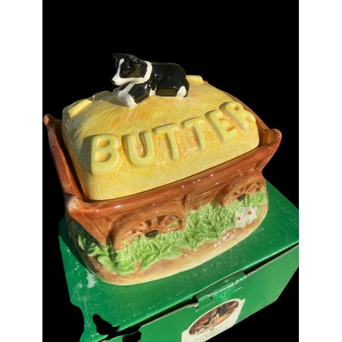 788 - A JAMES HERRIOTS COUNTRY KITCHEN HAY WAGON BUTTER DISH BY BORDER FINE ARTS BOXED