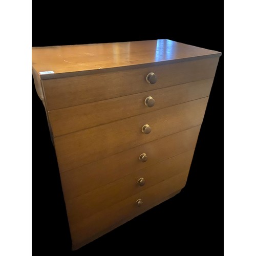 81 - A RETRO AVALON CHEST OF DRAWERS