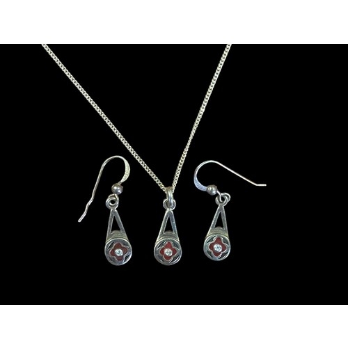 730A - A SILVER & ENAMEL NECKLACE SET WITH A WHITE STONE & MATCHING EARRINGS