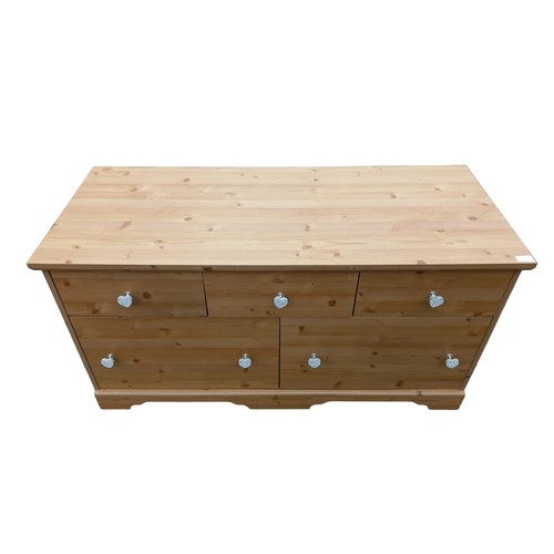 75 - A PINE EFFECT 5 DRAWER CHEST DRAWERS