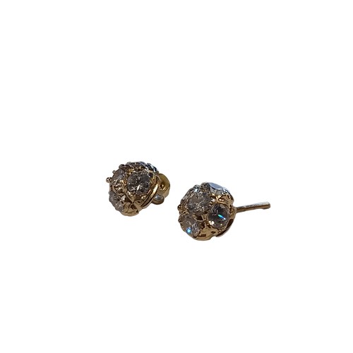 495 - A PAIR OF 9ct GOLD EARRINGS