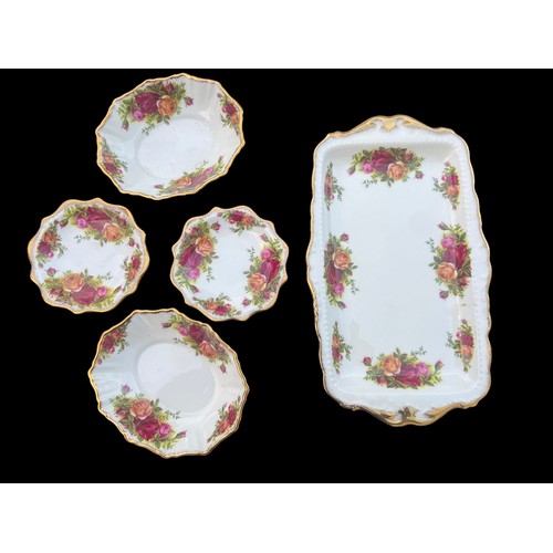 32 - OLD COUNTRY ROSE SANDWICH PLATE AND 4 SHAPED DISHES