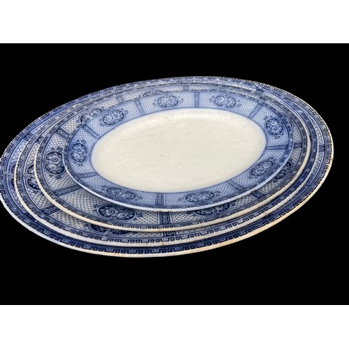 141 - 4 GRADUATED BLUE AND WHITE PLATTERS