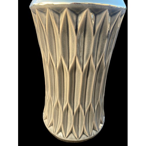 169 - A NEW GOLD AND GREY VASE IN RETRO STYLE