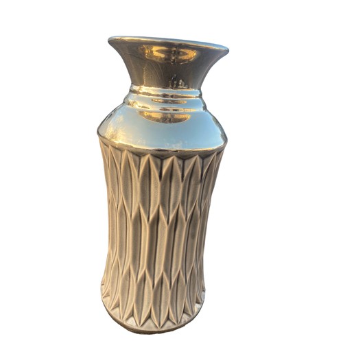 169 - A NEW GOLD AND GREY VASE IN RETRO STYLE