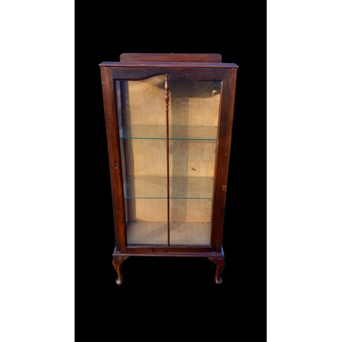 70 - A SMALL CHINA CABINET WITH 2 GLASS SHELVES