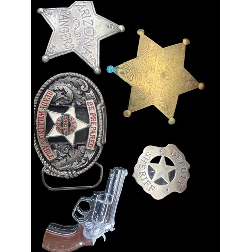 75 - A BOX OF QUALITY MIXED BELT BUCKLES & BADGES OF A WILD WEST THEME