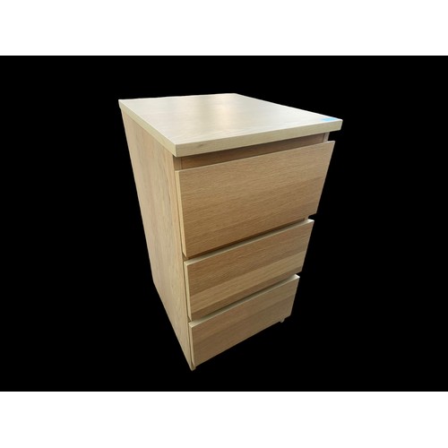 101 - OAK 3 DRAWER BEDSIDE