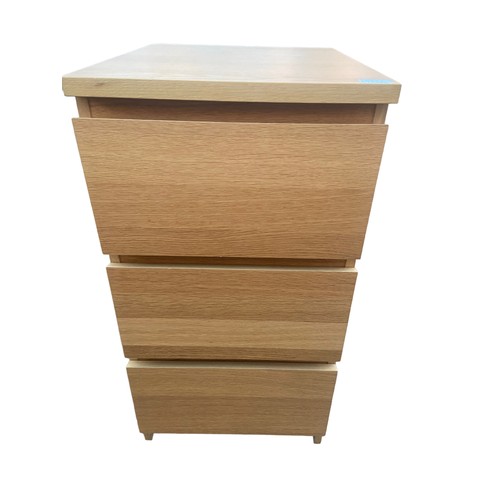 101 - OAK 3 DRAWER BEDSIDE