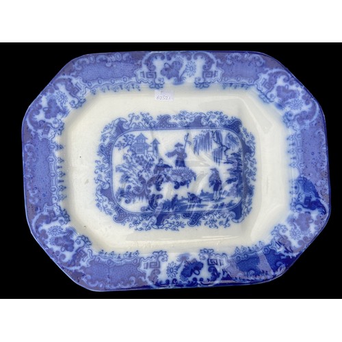 292 - A STUNNING ORIENTAL THEMED BLUE & WHITE TURKEY PLATTER CIRCA 1885