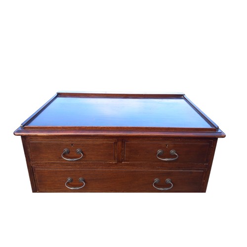 300 - MAHOGANY 2 OVER 5 SHIPS CHEST OF DRAWERS