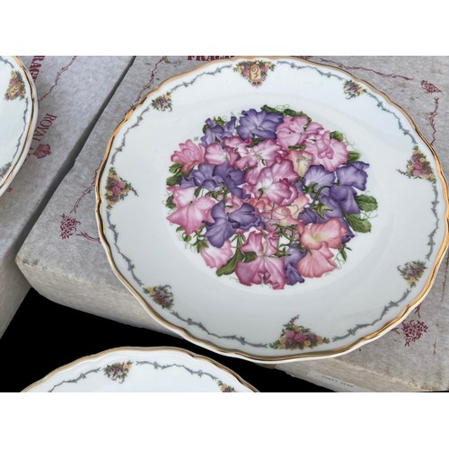 319 - 6 LIMITED EDITION ROYAL ALBERT FLOWER PLATES 3 OF WHICH BOXED WITH CERTIFICATES