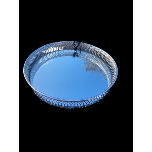 347 - 2 GRADUATED PIERCED METAL CIRCULAR MIRRORED TRAYS