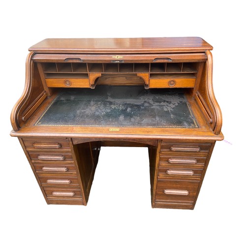 394 - A STUNNING QUALITY NEAT SIZEDOAK  ROLL TOP DESK