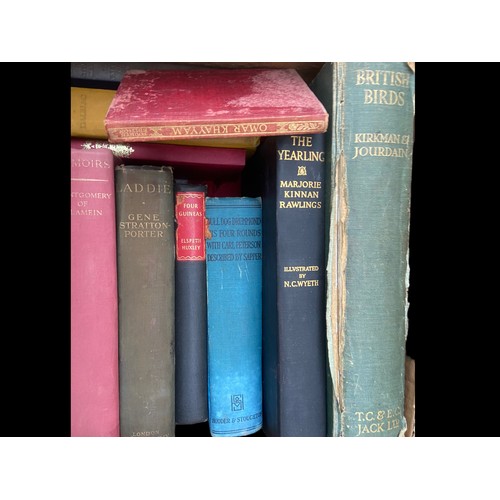 407 - A BOX OF MIXED VINTAGE AND ANTIQUE BOOKS