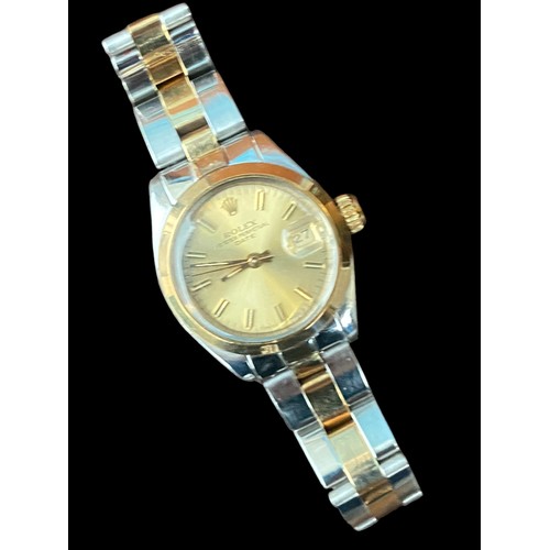 578 - A 1984 VINTAGE ROLEX -OYSTER PERPETUAL DATE CHAMPAGNE DIAL ,DATE WINDOW ON STEEL AND GOLD BRACELET O... 