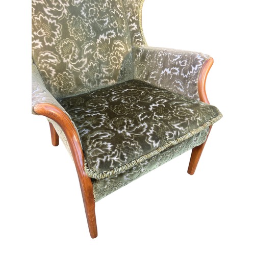 642 - A PARKER KNOLL WINGBACK ARMCHAIR