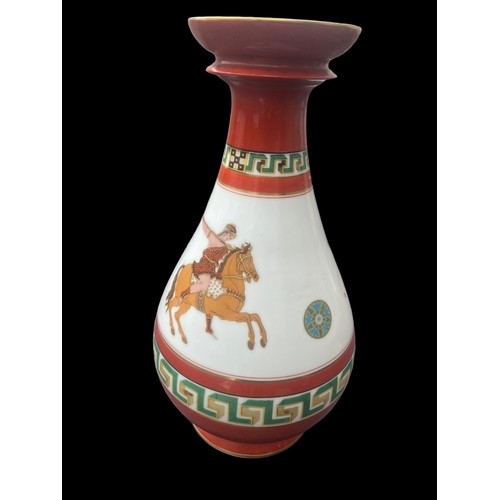 42 - A BEAUTIFUL GLAZED POTTERY VASE IN A GRECIAN STYLE WITH MARKINGS TO BASE APPROX 13