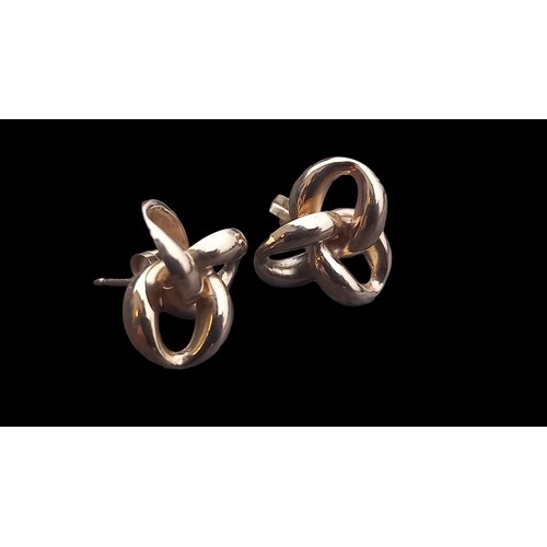 201 - A PAIR OF 9ct GOLD OPEN WORK KNOT EARRINGS 1.4grm